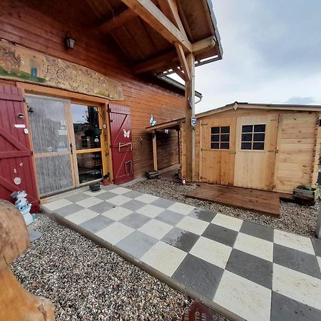 Le Chalet Du Roc La Panouse  Eksteriør billede